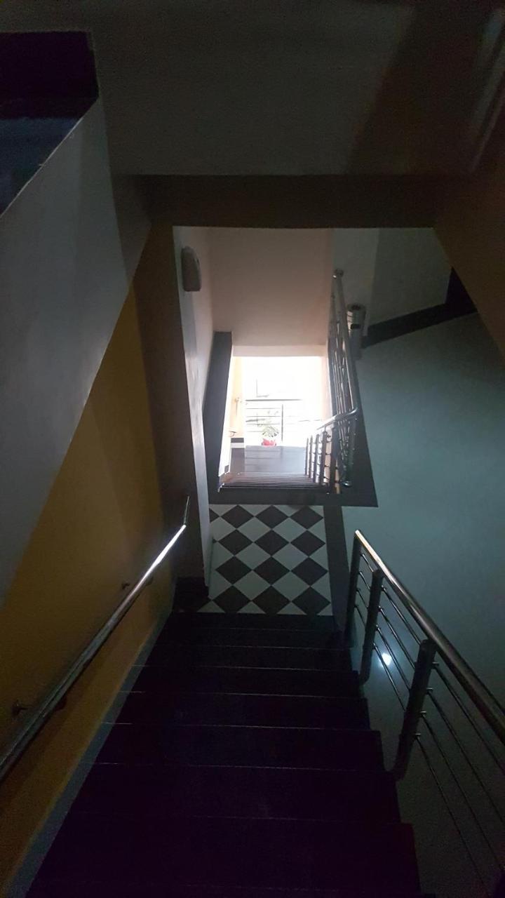 Midtown Hotel Rawalpindi Exteriör bild
