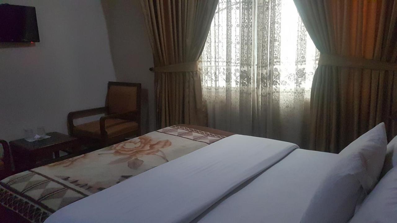 Midtown Hotel Rawalpindi Exteriör bild